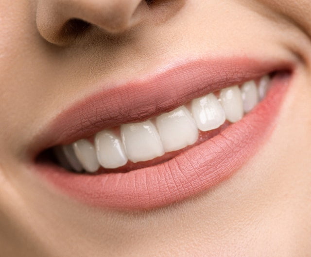 dental cleaning and happy smiling services